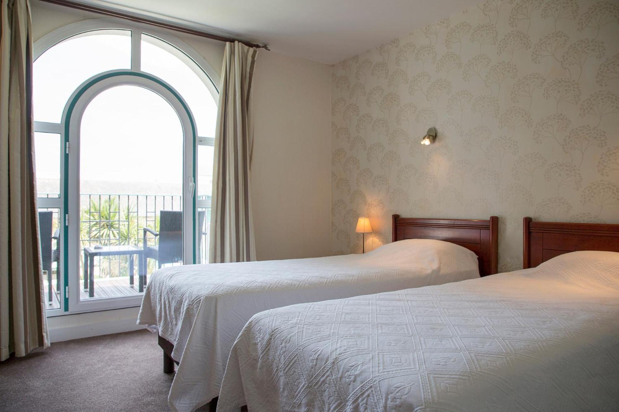 Clos De Vallombreuse, The Originals Relais Douarnenez Exterior photo